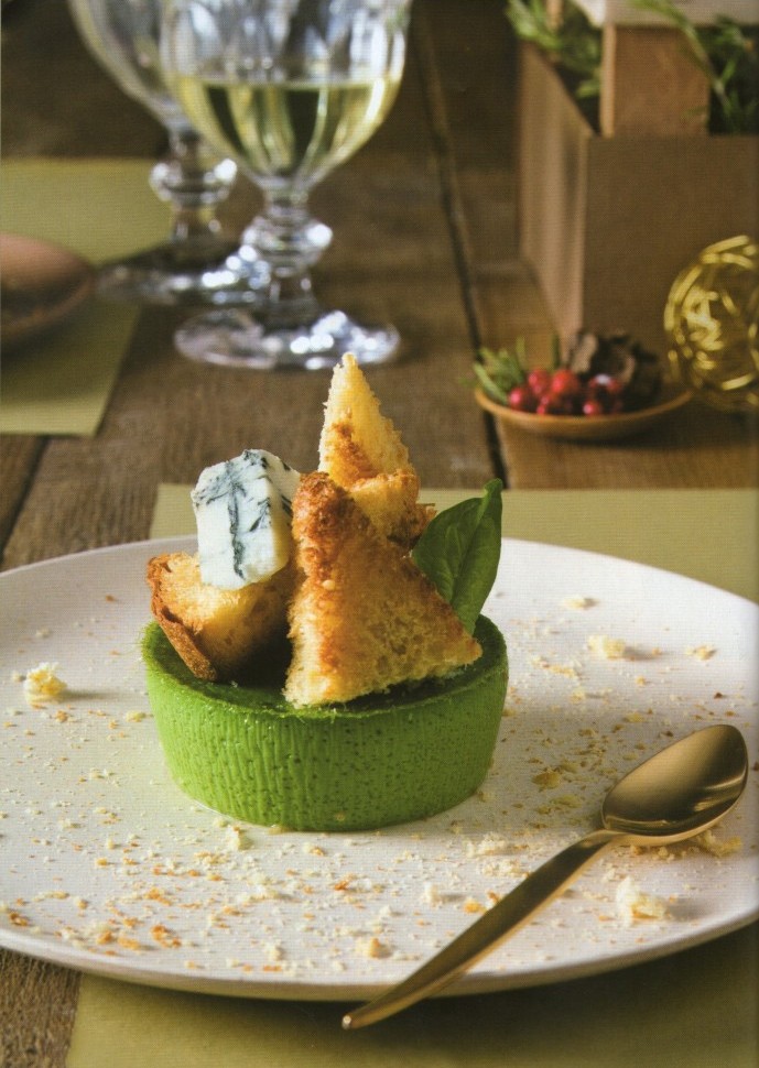 «Κρέμα καραμελέ» από σπανάκι, με τυρί gorgonzola κ